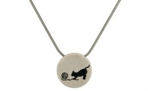Pet Bereavement Gifts: A Kind Gesture for Those in Mourning